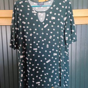 Modcloth Keyhole Keyboard Top Size XL